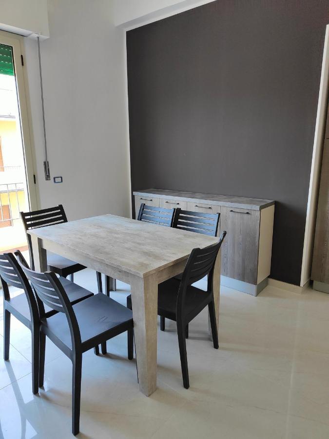 Fantasia B&B Apartament Studio 펠라로 외부 사진