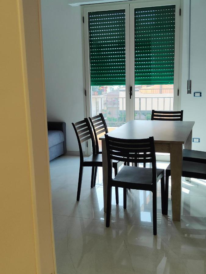 Fantasia B&B Apartament Studio 펠라로 외부 사진